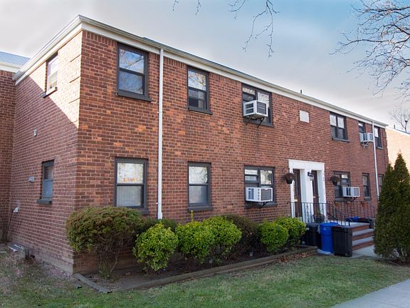 2nd image of 1950 202nd St
