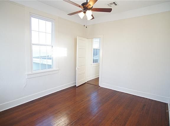 3rd image of 1123 Dublin St