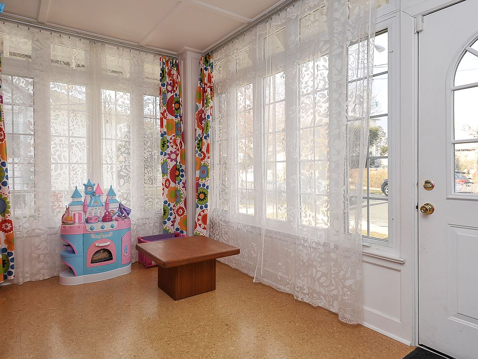 144 Briggs Ave, Yonkers, NY 10701 Zillow