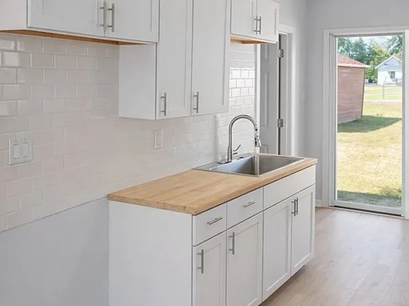 1034 E Richmond St, Kokomo, IN 46901