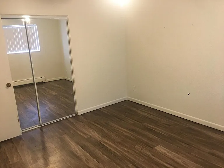 Delaware Apartments — Photo 10