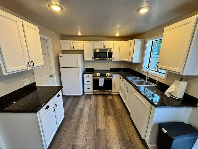 7810 Timber Hill Dr — Photo 7