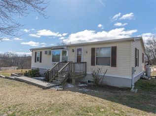 4797 S Cypress Dr, Walnutport, PA 18088