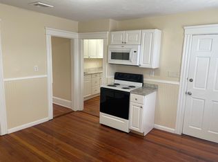 666 Providence St #3R, Woonsocket, RI 02895