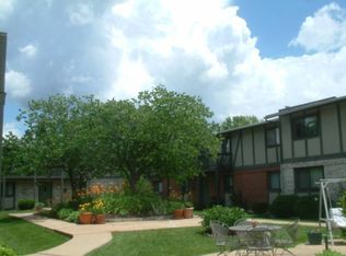 12567 Old Tesson Rd APT C, Saint Louis, MO 63128