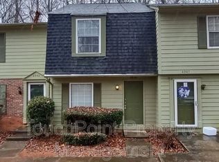 4045 Briarhill Dr, Charlotte, NC 28215