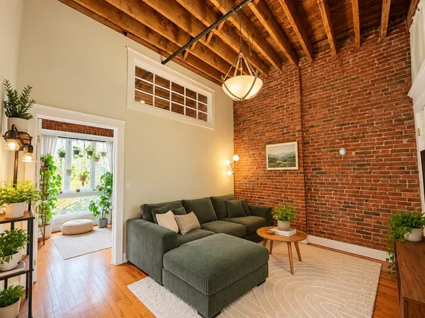 150 Liverpool St APT 4, Boston, MA 02128