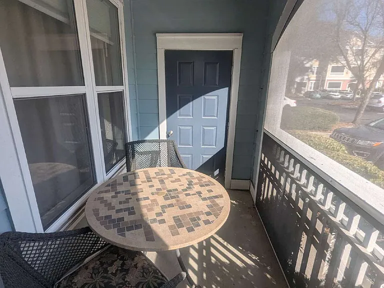 400 Bucksley Ln #104 — Photo 14