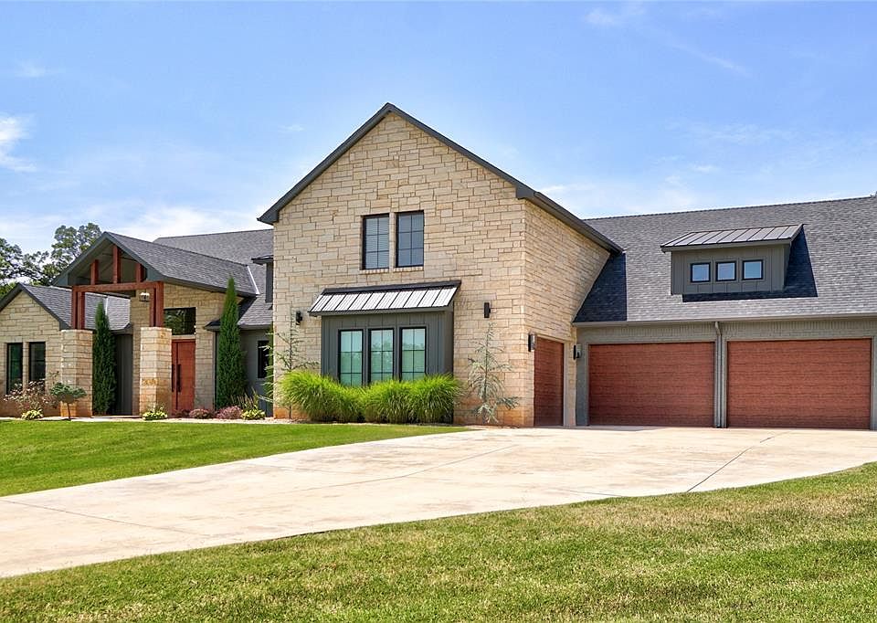 1st image of 18299 Whitehall Ln