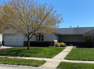 2610 S Chase Dr, Springfield, IL 62704