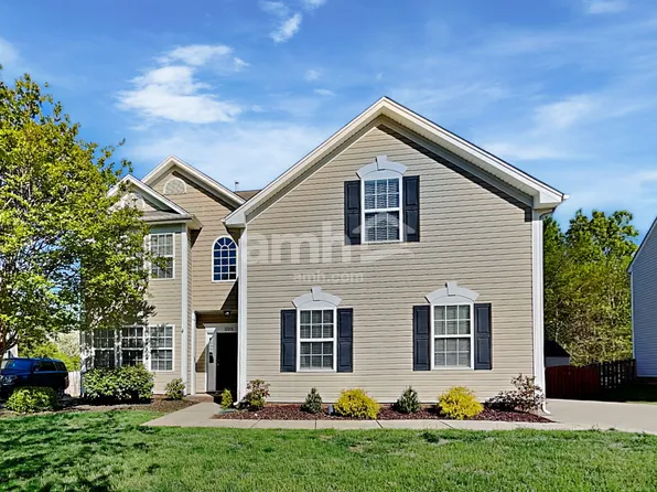 12216 Palomar Dr, Huntersville, NC 28078