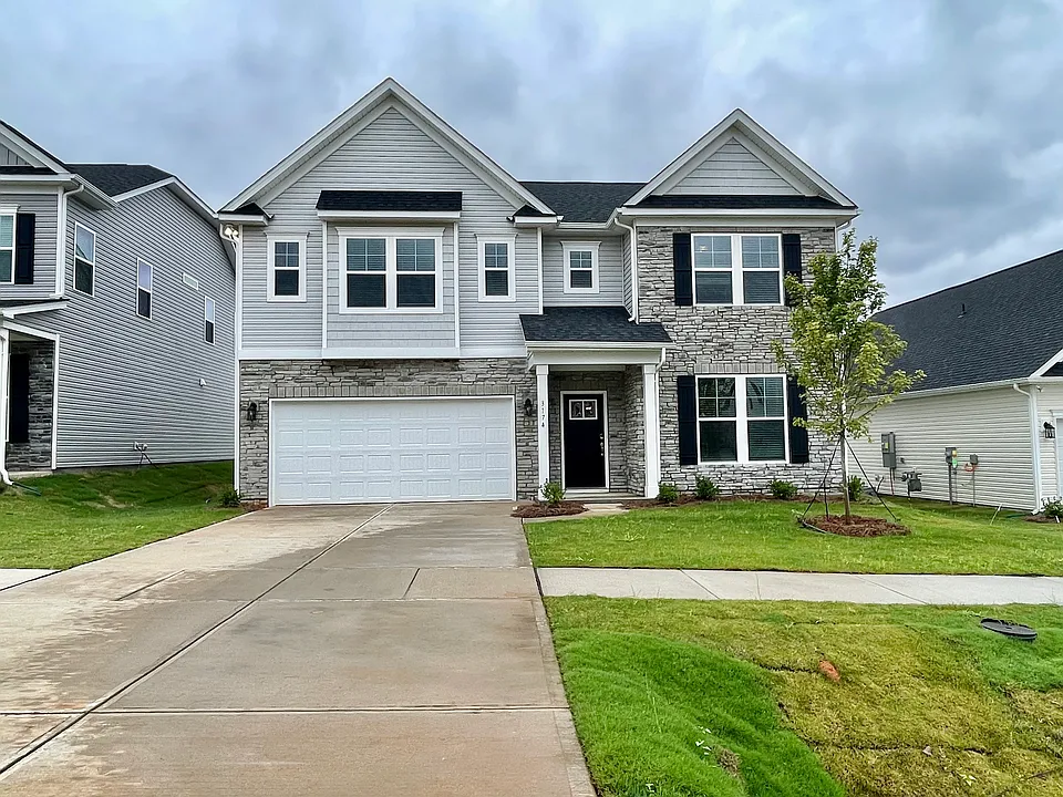 3174 Laurel Brook Dr