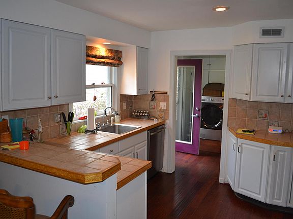 5th image of 46 Honey Creek Ave NE