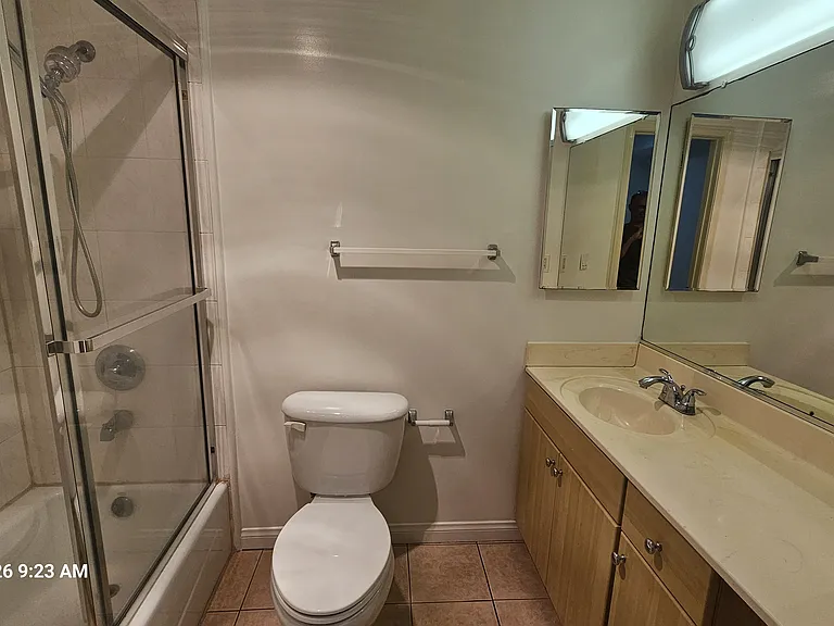616 N Jackson St #103 — Photo 19