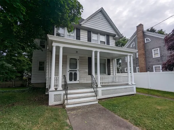 142 Riverside Dr, Binghamton, NY 13905