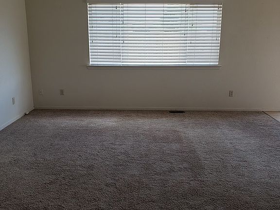 3rd image of 848 Cabernet Ct