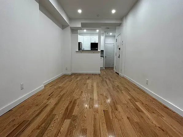 536 West 47th Street image 1 of 8