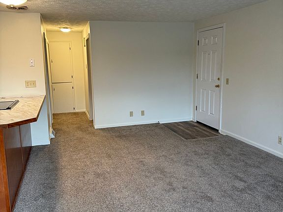 3rd image of 8058 Middlebranch Ave NE #4
