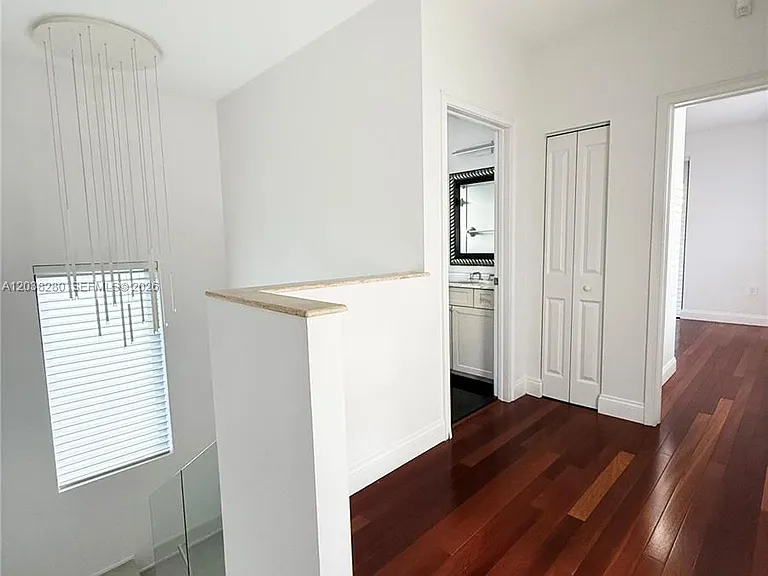 455 Amalfi Ave — Photo 11