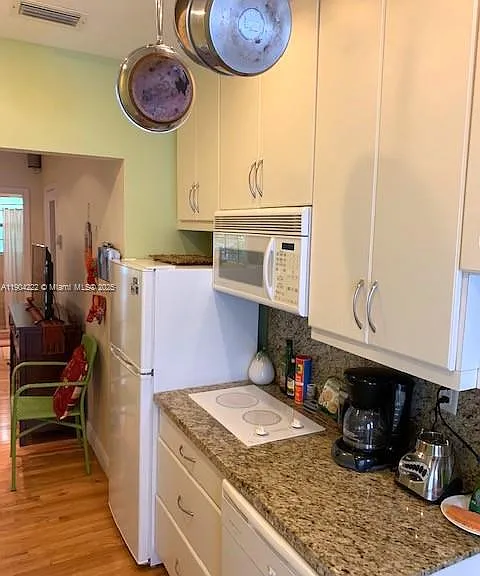 744 Lenox Ave #3 — Photo 5