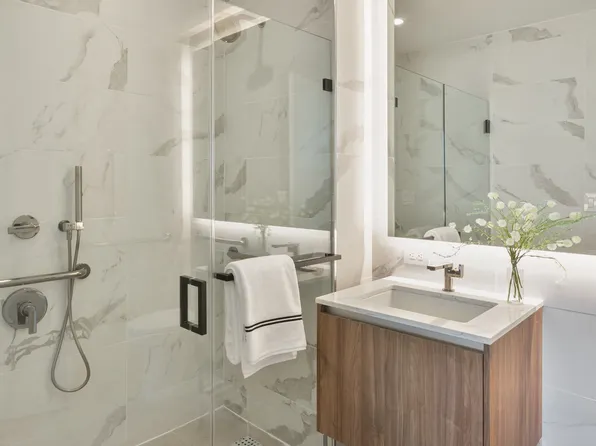 606 West 30th Street image 4 of 23