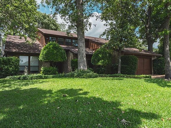 4th image of 630 Enchanted Isles Dr