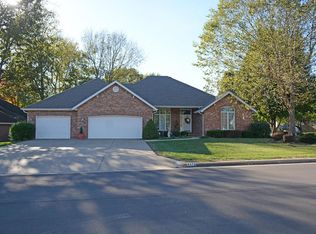 2173 S Celebration Ave, Springfield, MO 65809
