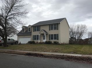 11295 Meadfield Dr, Bealeton, VA 22712
