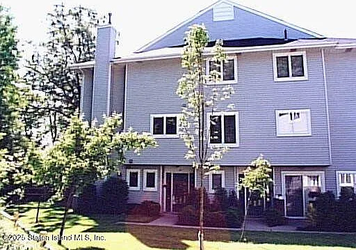97 Commodore Dr — Photo 1