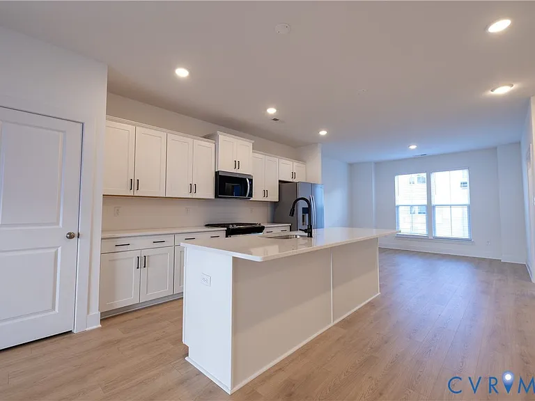 15320 Oasis Sun Aly — Photo 12