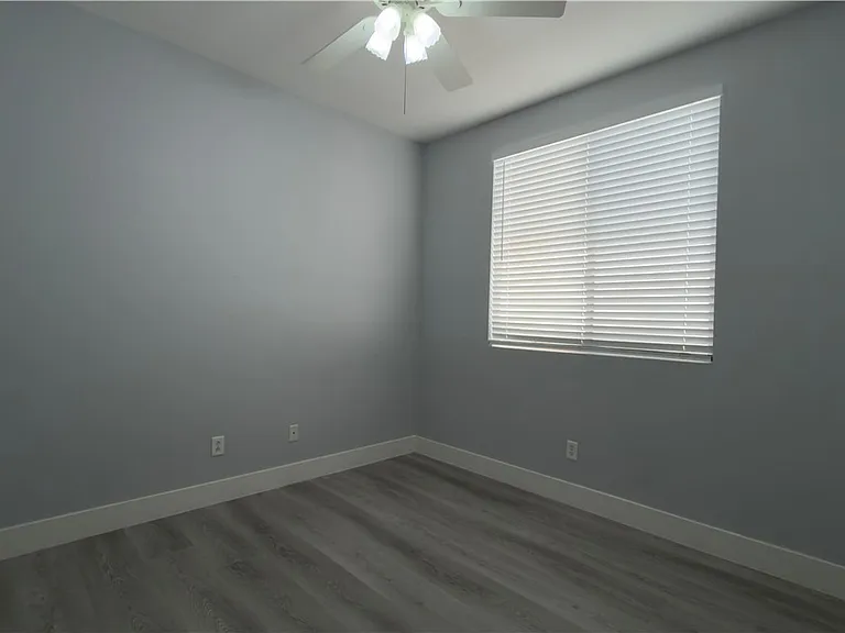 9842 W Mesa Vista Ave — Photo 23