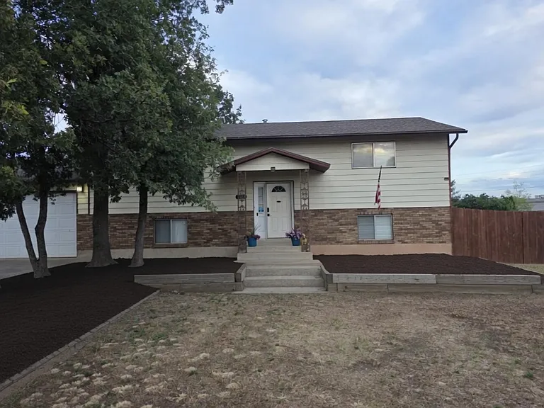 1381 W 1075 N — Photo 1