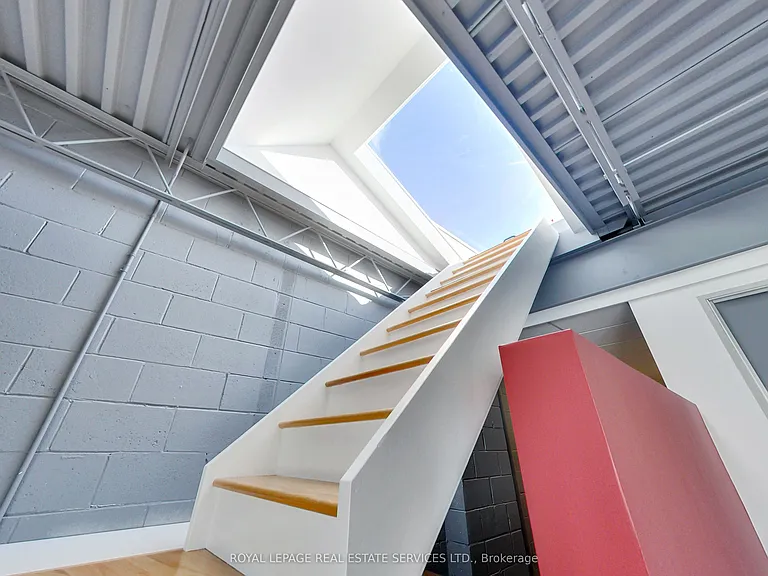 300 New Toronto St #7 — Photo 18