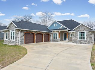 1015 Peach Ln, Covington, IN