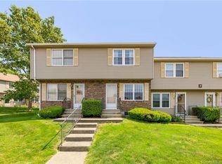 7 Countryside Ln #5, Middletown, CT 06457