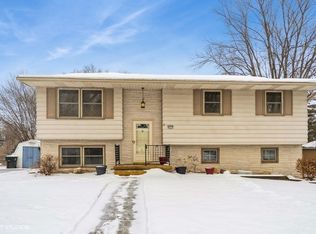 4315 Parklawn Dr, Des Moines, IA 50321