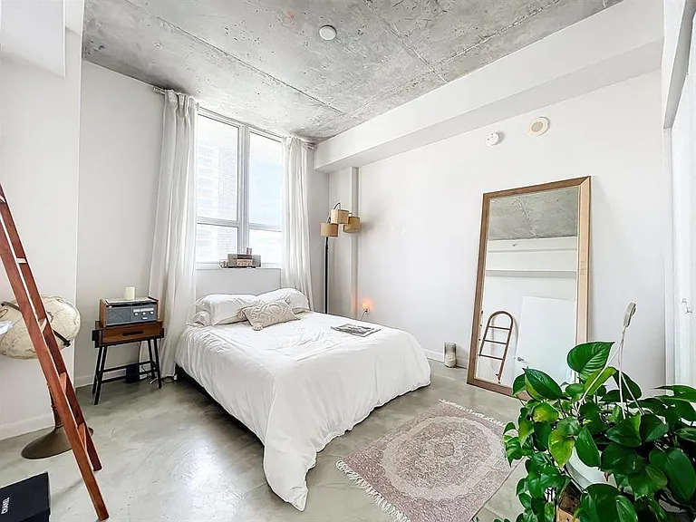 234 NE 3rd St #1901 — Photo 14