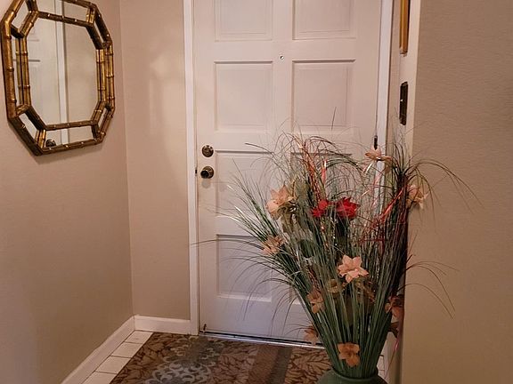 4th image of 4950 Scarborough Way