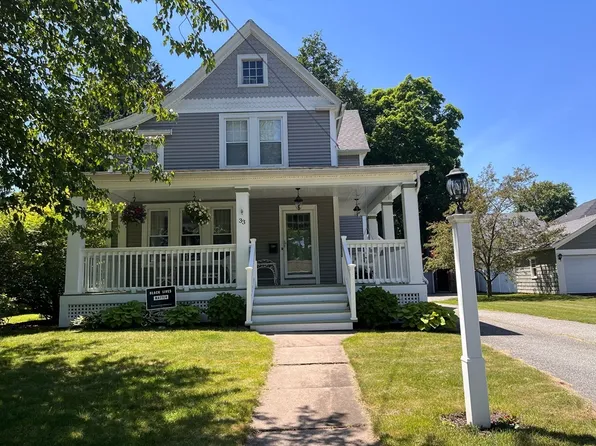 33 Montgomery Ave, Holyoke, MA 01040