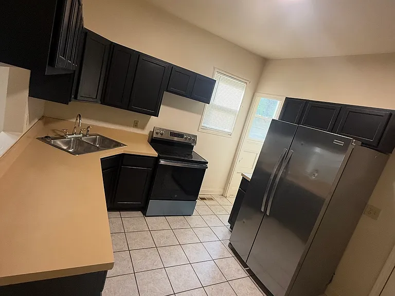 739 E Mitchell Ave — Photo 10