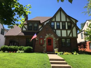 449 W Dartmouth Rd, Kansas City, MO 64113