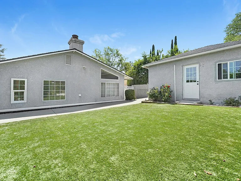 3343 Santa Carlotta St — Photo 20