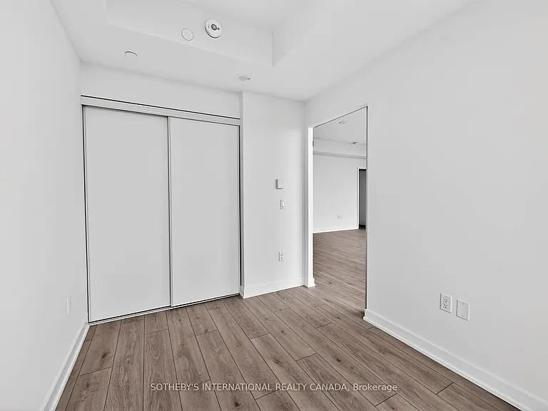 1 Fairview Rd E #3203 — Photo 9