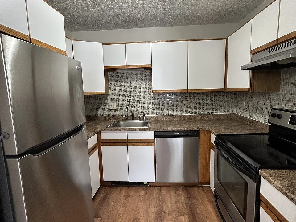 10 Rutledge St #3E-1-1