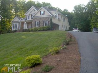 566 Warwick Rd, Cleveland, GA 30528