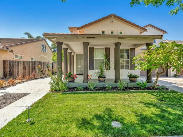 1480 Cliff Swallow Dr, Patterson, CA 95363