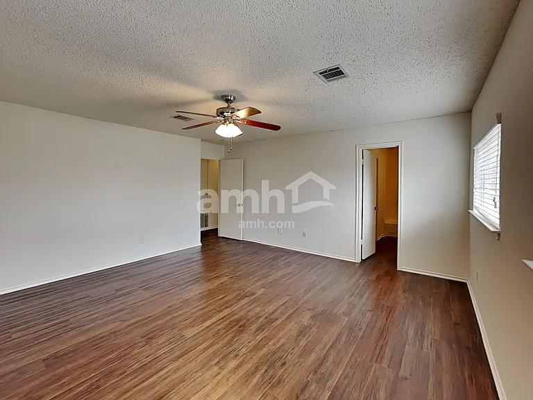 3212 Walleye Way — Photo 10