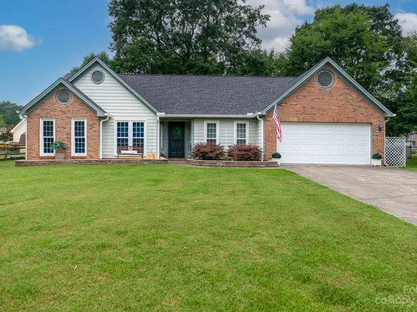 12212 Windus Ct, Charlotte, NC 28273