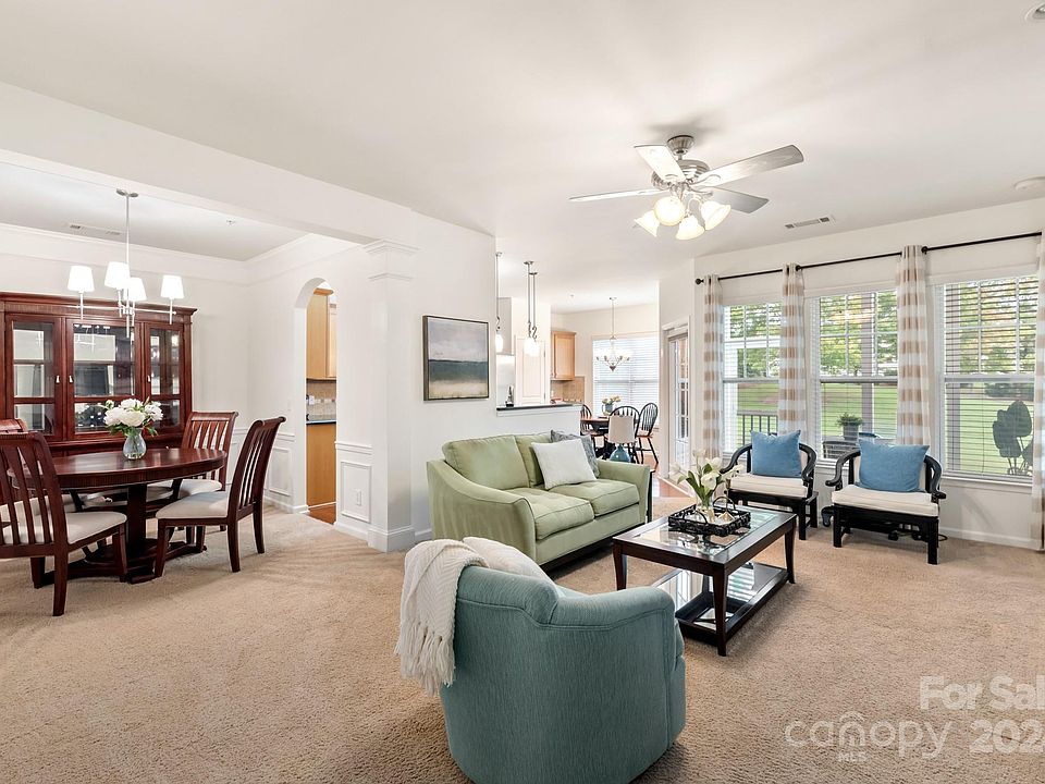 1st image of 44424 Oriole Dr Unit 101