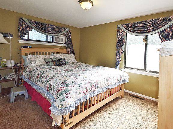 5th image of 1125 Cathryn Ave